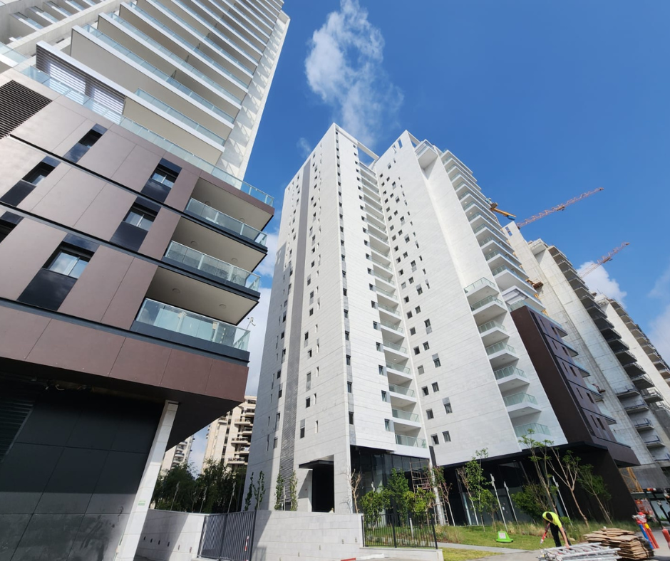 תמחור דירה 4–5 חדרים בבקעת אונו – שוק מגורים משפחתי